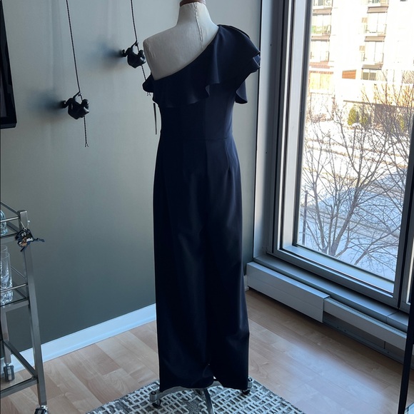 New Eliza J One Shoulder Ruffle Jumpsuit in Navy Size 6 - Picture 6 of 9